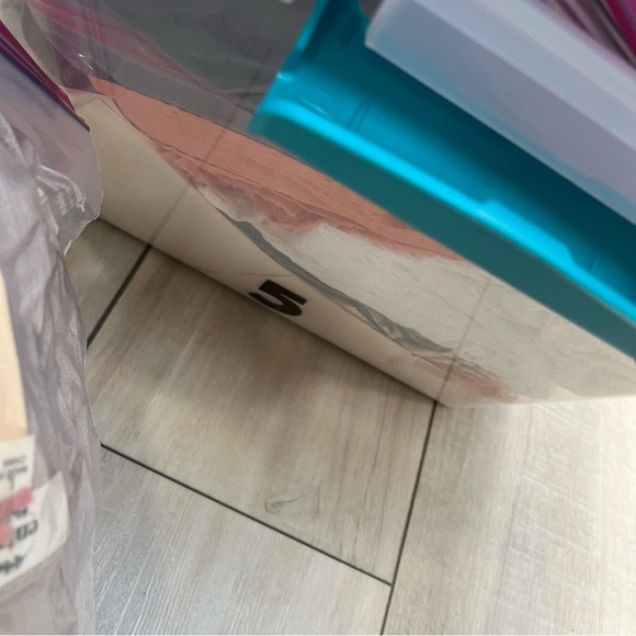 Entro tan Swiss dot belle sleeve blouse top tie waist v-neck size large NWT - Picture 9 of 9